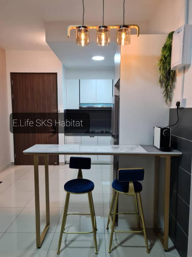 E Life Sks Habitat With Wifi Netflix Johor Bahru